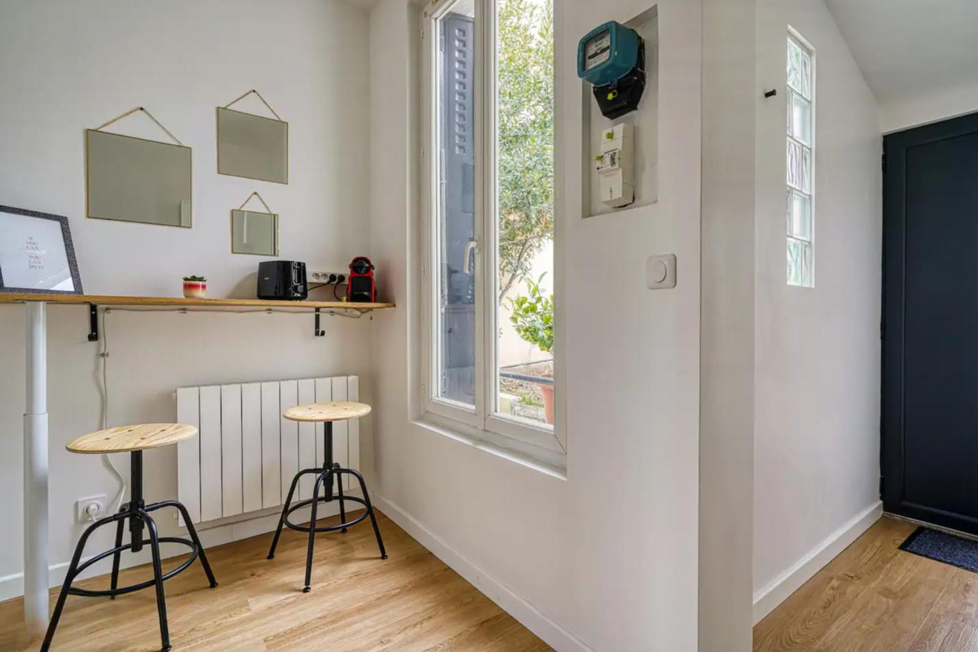 Maison Au Calme Pour 4 Pers Avec Parking A 5 Min Du Metro L7 Holiday home Villejuif